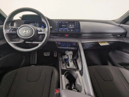 Hyundai Elantra SEL Sport Premium IVT 2026