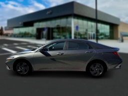Hyundai Elantra SEL Sport Premium Sedan 2026