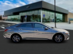 Hyundai Elantra SEL Sport Premium Sedan 2026