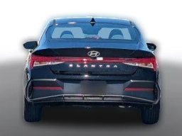 Hyundai Elantra SEL Convenience IVT 2025