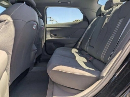 Hyundai Elantra SEL Convenience IVT 2025