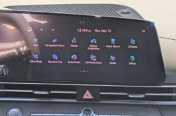 Hyundai Elantra SEL Convenience IVT 2025