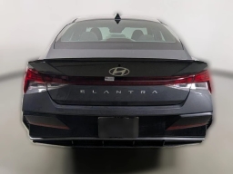 Hyundai Elantra SEL Sport Premium IVT 2026