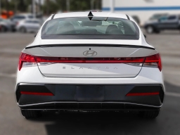 Hyundai Elantra SEL Sport Premium IVT 2026