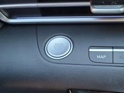 Hyundai Elantra SEL Convenience IVT 2025