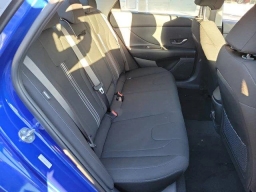 Hyundai Elantra SEL Convenience IVT 2025