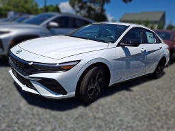 Hyundai Elantra SEL Sport Premium Sedan 2026