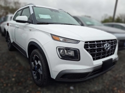 Hyundai Venue SEL FWD 2026