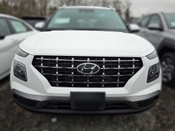 Hyundai Venue SEL FWD 2026