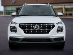 Hyundai Venue SEL FWD 2026