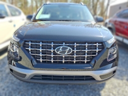 Hyundai Venue SEL FWD 2026