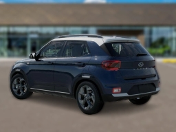 Hyundai Venue SEL FWD w/Two-Tone Roof 2026