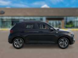 Hyundai Venue SEL FWD 2026