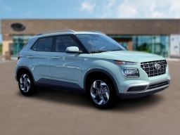 Hyundai Venue SEL FWD 2026
