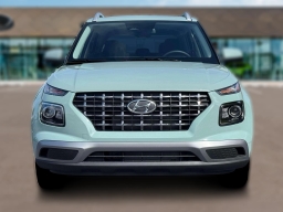 Hyundai Venue SEL FWD 2026