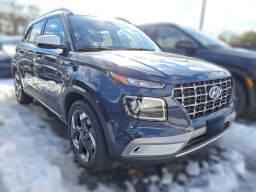 Hyundai Venue SEL FWD w/Two-Tone Roof 2026