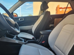Hyundai Venue SEL FWD 2026