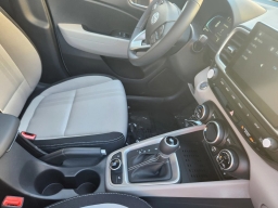 Hyundai Venue SEL FWD 2026