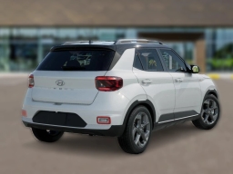 Hyundai Venue SEL FWD w/Two-Tone Roof 2026