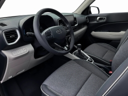 Hyundai Venue SEL FWD 2026