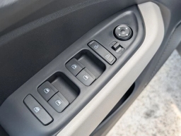 Hyundai Venue SEL FWD 2026