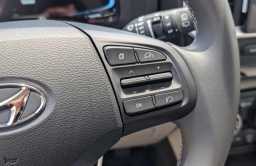 Hyundai Venue SEL FWD 2026
