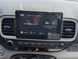 Hyundai Venue SEL FWD 2026