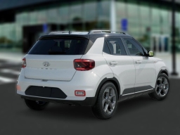 Hyundai Venue SEL FWD w/Two-Tone Roof 2026