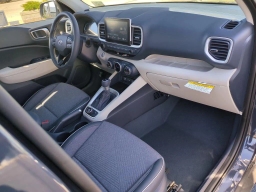 Hyundai Venue SEL FWD w/Two-Tone Roof 2026