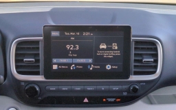 Hyundai Venue SEL FWD w/Two-Tone Roof 2026