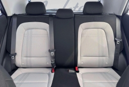 Hyundai Venue SEL FWD 2026