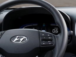 Hyundai Venue SEL FWD 2026
