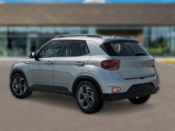 Hyundai Venue SEL FWD 2026