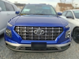 Hyundai Venue SEL FWD 2026