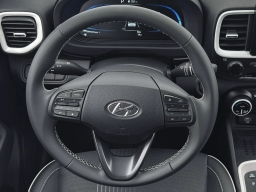 Hyundai Venue SEL FWD w/Two-Tone Roof 2026