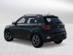 Hyundai Venue SEL FWD 2026