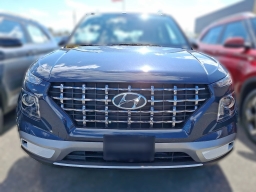 Hyundai Venue SEL FWD w/Two-Tone Roof 2026