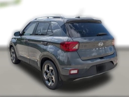 Hyundai Venue SEL FWD 2026