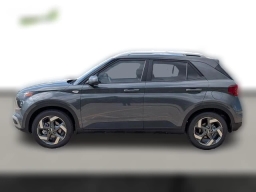Hyundai Venue SEL FWD 2026