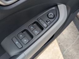 Hyundai Venue SEL FWD 2026