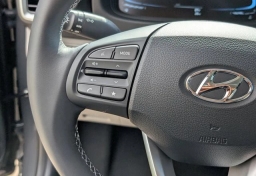 Hyundai Venue SEL FWD 2026