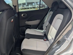 Hyundai Venue SEL FWD 2026