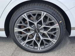Genesis G90 3.5T e-SC AWD 2026