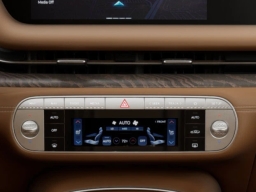 Genesis G90 3.5T e-SC AWD 2026