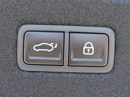 Genesis G90 3.5T e-SC AWD 2026