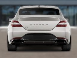 Genesis G70 2.5T RWD 2026