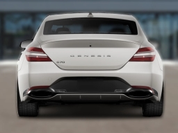 Genesis G70 2.5T RWD 2026