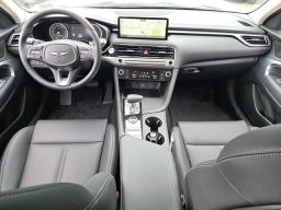 Genesis G70 2.5T RWD 2026