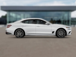 Genesis G70 2.5T RWD 2026