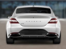 Genesis G70 2.5T RWD 2026